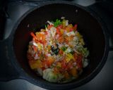 Foto del paso 5 de la receta: Huevos en el caldero de la abuela con chorizo argentino!