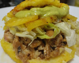 Foto del paso 9 de la receta: Arepa🫓de Pollo🍗hawaiana🥯🍍🥑