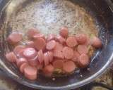 Foto del paso 2 de la receta: Tacos de guiso de longaniza con salchichas muy ricos