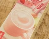 A picture of step 1 of Strawberry Cupcakes For Doll Festival or White Day.