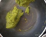 पालक मटर नमकीन पैन केक (Palak matar namkeen pan cake recipe in Hindi) रेसिपी चरण 6 फोटो