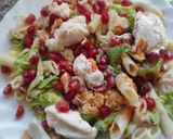 Foto del paso 2 de la receta: Ensalada de pasta con granada huevo duro y atún al toque picante