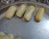 A picture of step 6 of Sweet rice rolls.