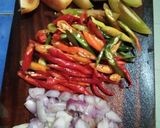 Foto langkah ke 2 dari resep Tumis Ikan Keranjang Saos Tiram.