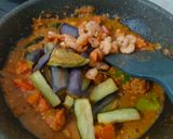 Foto langkah ke 4 dari resep Sambal Terong Udang.