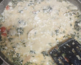 Foto del paso 10 de la receta: Pollo con salsa de espinacas y tomatitos cherry
