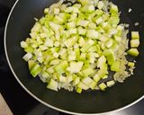 Cukkinis csirkemáj recept fázis 1 fotója