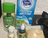 A picture of step 1 of Matcha cream pudding (Matcha purin).