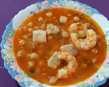 Foto del paso 9 de la receta: Guiso de garbanzos con mero y langostinos