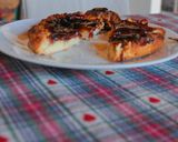 Foto del passaggio 4 della ricetta Crostatina di compleanno