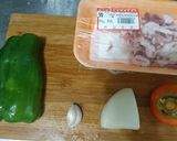 洋蔥青椒炒肉絲(簡單料理)的食譜步驟1照片
