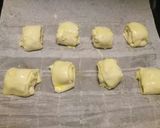 A picture of step 4 of Cheesy pastry bites.