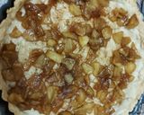 A picture of step 8 of Apple pie.