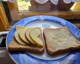 Almás-sajtos melegszendvics recept fázis 4 fotója