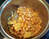 Foto del paso 4 de la receta: Guiso de garbanzos completo