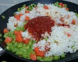 A picture of step 2 of Salsa Vegan Fried Rice.