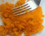 A picture of step 1 of Kabocha Cookies with Aromatic Sesame.