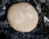 A picture of step 4 of Kheema naan.
