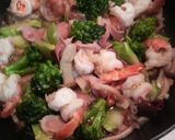 A picture of step 8 of Broccoli and Shrimp Garlic Stir-fry.