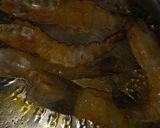 A picture of step 1 of Dohi Prawns.