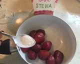 Foto del paso 1 de la receta: Frutillas con crema sin azúcar