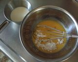 A picture of step 5 of Egg Tarts.