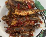 Foto langkah ke 5 dari resep Ikan Layang Bumbu Pedas.