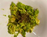 એવાકાડો ટોસ્ટ (Avacado Toast Recipe In Gujarati) રેસીપી સ્ટેપ2ફોટો