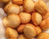 A picture of step 7 of Romanian donuts (Gogoși).