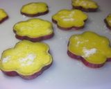 A picture of step 5 of Sweet Potato Snack With Caramel in the Center.
