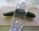 A picture of step 4 of Pounded Cucumber Sprinkled with Sesame Salt.