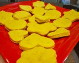 A picture of step 4 of Custard Cookies.