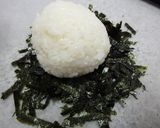 A picture of step 2 of Granny's Round Onigiri Rice Balls.