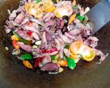 Foto langkah ke 3 dari resep 572. Oseng Cumi asin petai ranti.