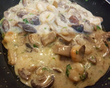 Foto del paso 4 de la receta: Hojaldres de boletus, gambas y huevo