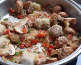 Foto del paso 2 de la receta: Arroz con portobellos y alcachofas
