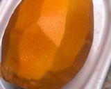 A picture of step 1 of Pawpaw smoothie.