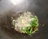 รูปขั้นตอนการทำที่ 1 ของ ผัดพริกกระเพราหน่อไม้หมูสับ