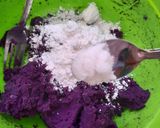 A picture of step 2 of Purple Sweet Potato Bubur Candil / Biji Salak.
