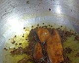 A picture of step 4 of Ghiya peel chutney.