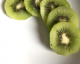 Foto del paso 2 de la receta: Avena con matcha, mantequilla de pistache y kiwi