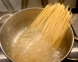 Foto del paso 2 de la receta: Spaghetti con gambas 🍤