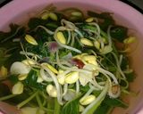 Foto langkah ke 6 dari resep Sayur bening bayam toge.