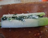 Foto del paso 4 de la receta Falsos canelones de Puerro con Espinacas y Requesón