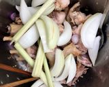 Hình bước làm 3 của món Canh gà lá giang