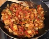 Une image de l'étape 10 de Tarte bonhomme » au céleri branche,tomates, mozzarella,oignon de roscoff et poivre vert frais.