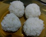 Foto langkah ke 2 dari resep Nasi Bulat.