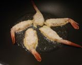A picture of step 3 of Spicy butterflied prawns.