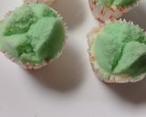 Foto langkah ke 4 dari resep Bolu Kukus No Mixer, ngembang sempurna!.