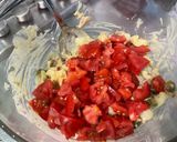 Une image de l'étape 10 de Salade de pommes de terre aux harengs, tomates et oignons.